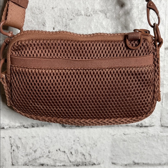 NWOT Dagne Dover Mara phone sling crossbody - Picture 4 of 7